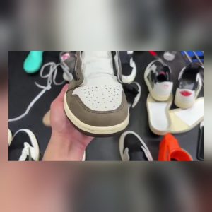 Air Jordan 1 Travis Scott Production