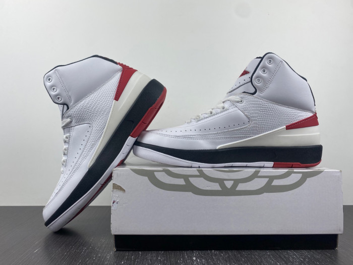 Air Jordan 2 OG "Chicago" DX2454-106 - Image 7