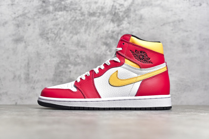 Air Jordan 1 retro high OG light fusion red 555088-603