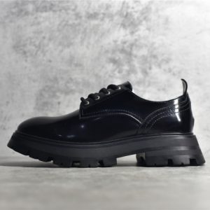 Alexander McQueen Sneaker AMQ-5147