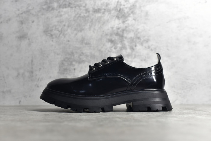 Alexander McQueen Sneaker AMQ-5147