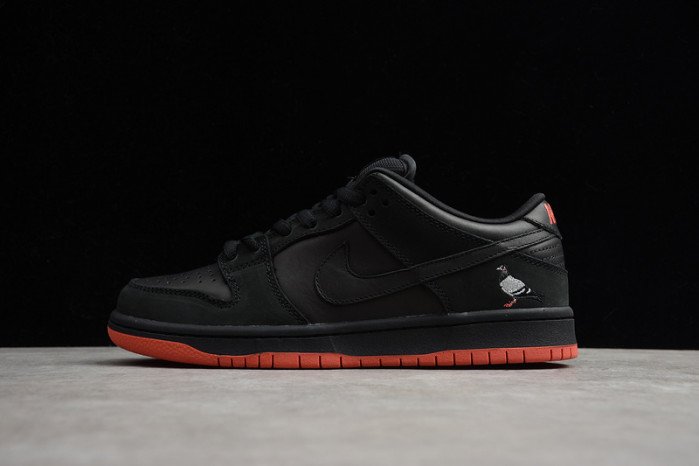 Nike dunk sb low “pigeon” 883232-008