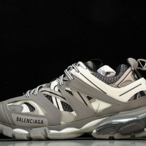 Balenciaga triple trainer BTT-122