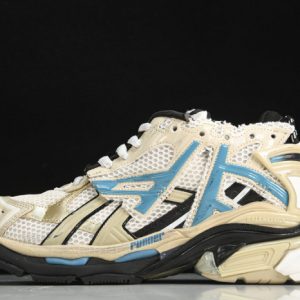 Balenciaga triple trainer BTT-087
