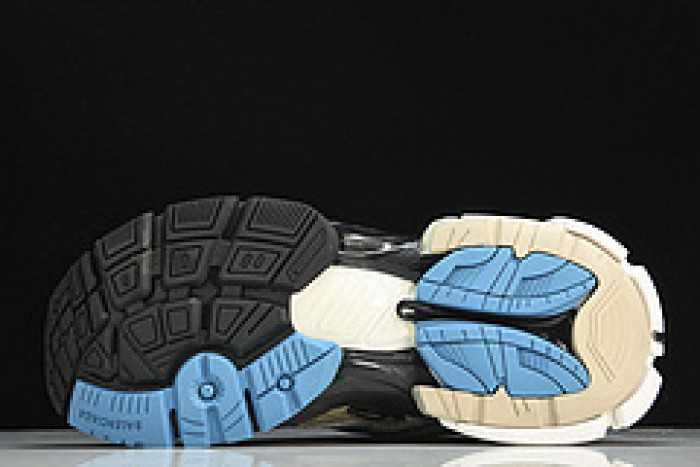 Balenciaga triple trainer BTT-087 - Image 4