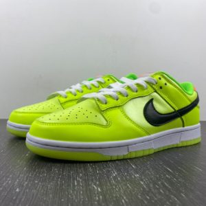 Nike dunk low “glow in the dark” fj4610-702