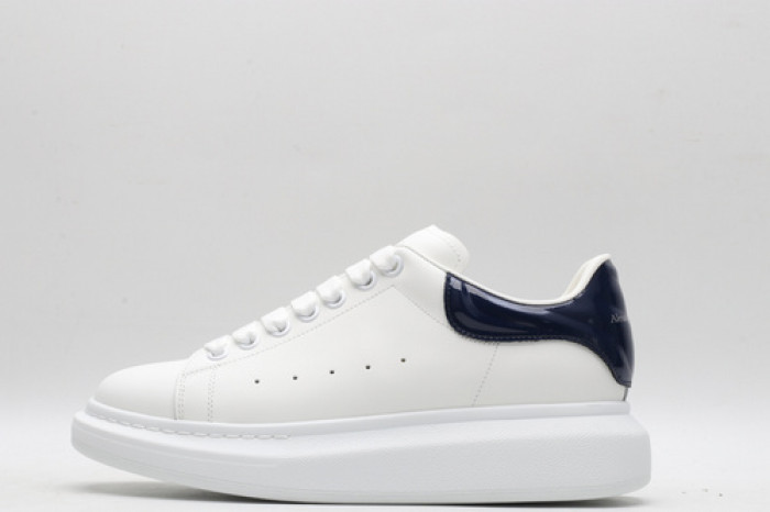 Alexander McQueen Sneaker AMS-063