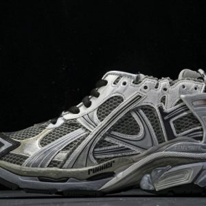 Balenciaga triple trainer BTT-170