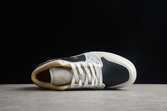 Air Jordan 1 low dv1762-001 - Image 4