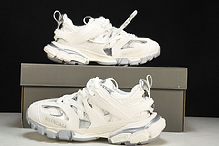 Balenciaga triple trainer BTT-088 - Image 3