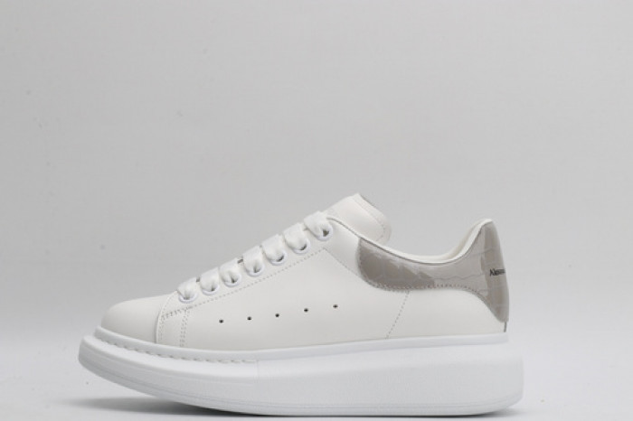 Alexander McQueen Sneaker AMS-021