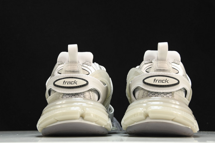 Balenciaga triple trainer BTT-084 - Image 4
