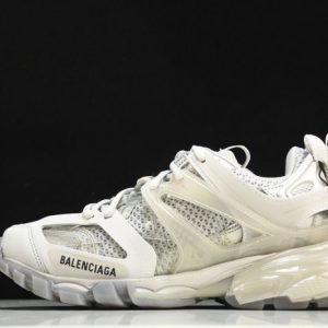 Balenciaga triple trainer BTT-084