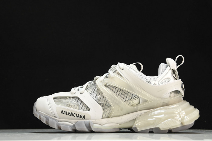 Balenciaga triple trainer BTT-084