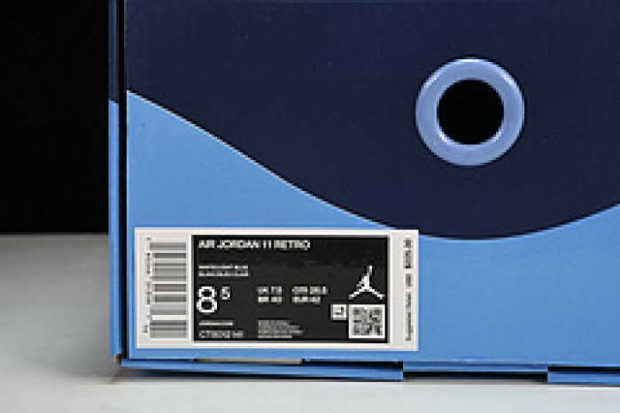 Air Jordan 11 CT8012-141 - Image 3