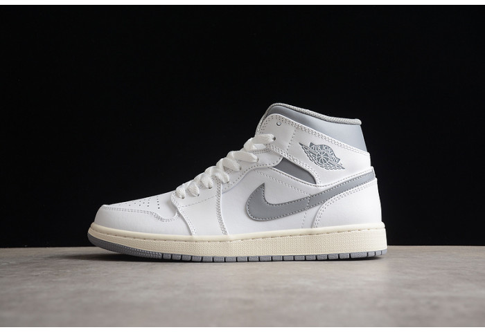Air Jordan 1 mid 554724-135 - Image 2