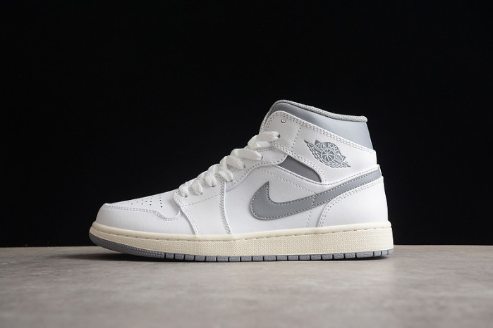 Air Jordan 1 mid 554724-135