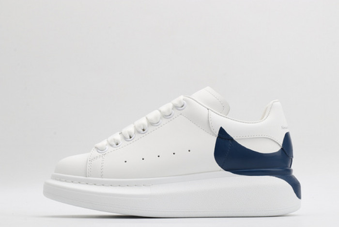 Alexander McQueen Sneaker AMS-067