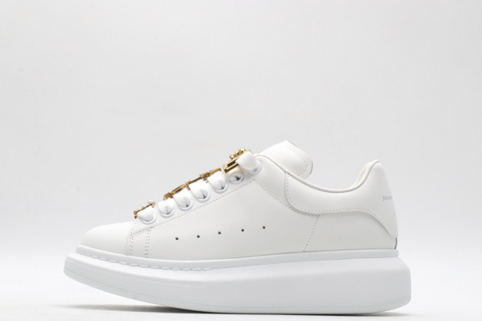 Alexander McQueen Sneaker AMS-083