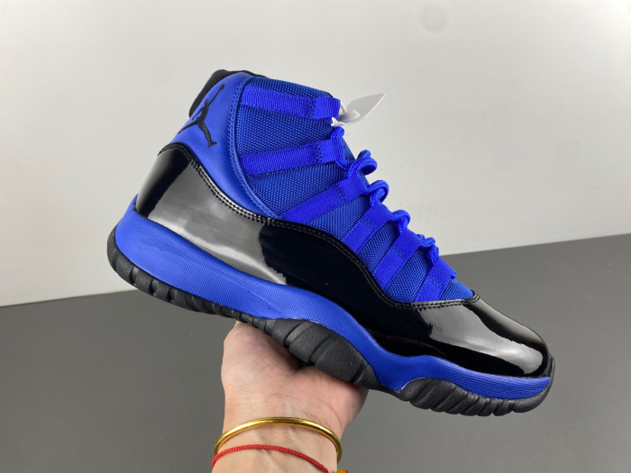 Air Jordan 11 CT8012-400 - Image 9