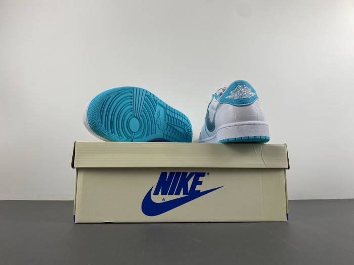 Travis Scott x Air Jordan 1 Low OG DM7866-771 - Image 4