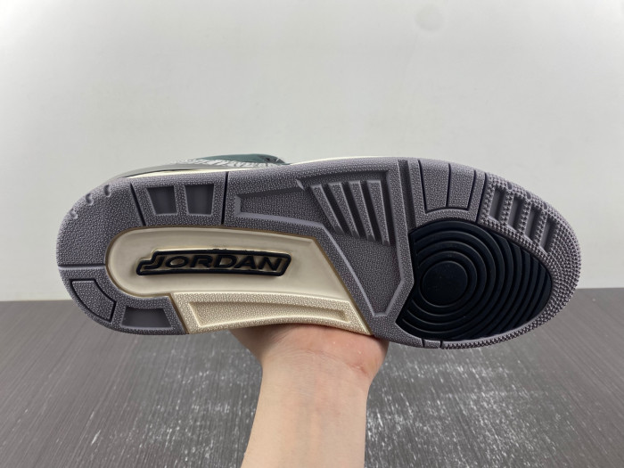 Air Jordan 3 Retro CK9246-001 - Image 4