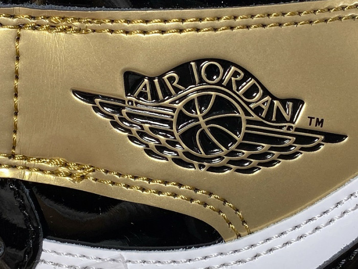 Air Jordan 1 retro high nrg patent gold toe 861428-007 - Image 4