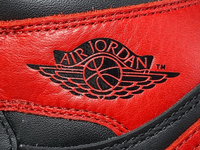 Air Jordan 1 retro bred "banned" (2016) 555088-001 - Image 3