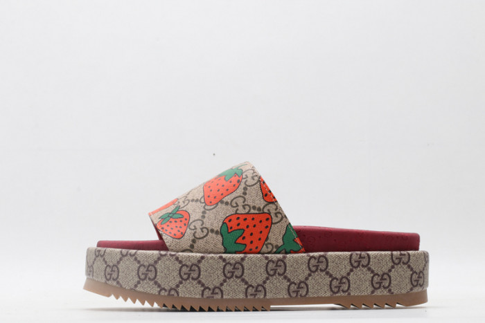 Gucci Sandals SDL-3943