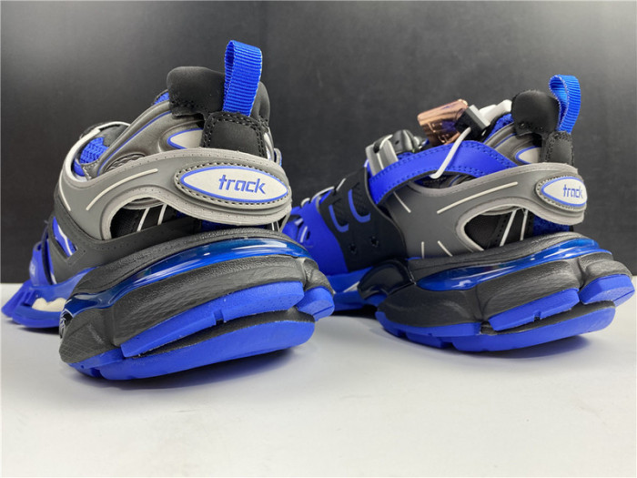 Balenciaga Track sneaker 542436 w3ac1 2047 - Image 3
