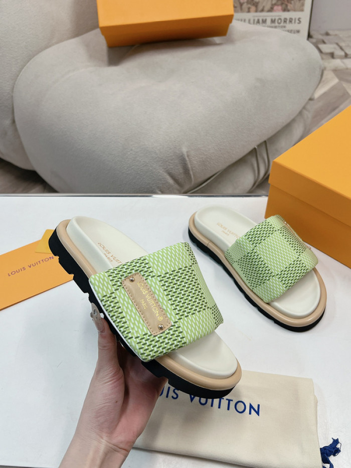 Louis Vuitton Sandals LV-170030