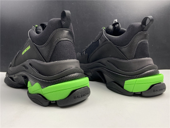 Balenciaga Triple S trainer 524039 w2fw1 4881 - Image 4