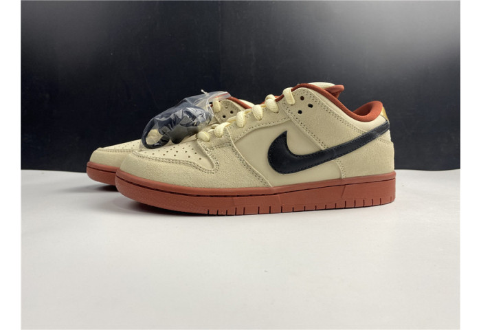 Nike sb dunk low pro hennessy bq6817-100 - Image 2