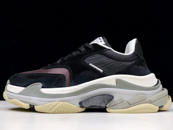 Balenciaga Triple S black burgundy 514008 w09s1 1058