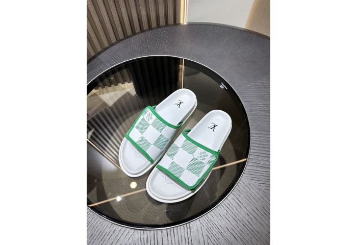 Louis Vuitton Sandals LV-170031 - Image 2