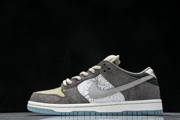 Nike sb dunk low “big money savings” fz3129-200