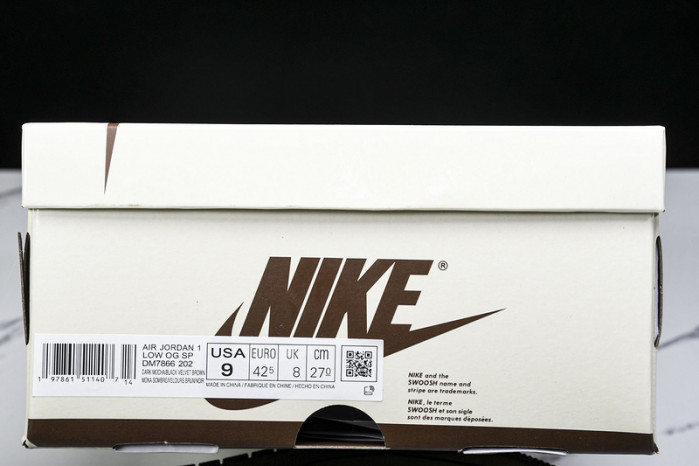 Travis Scott x Air Jordan 1 Low OG DM7866-202 - Image 4