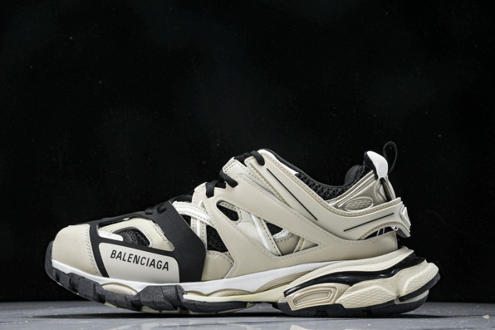 Balenciaga triple trainer BTT-166