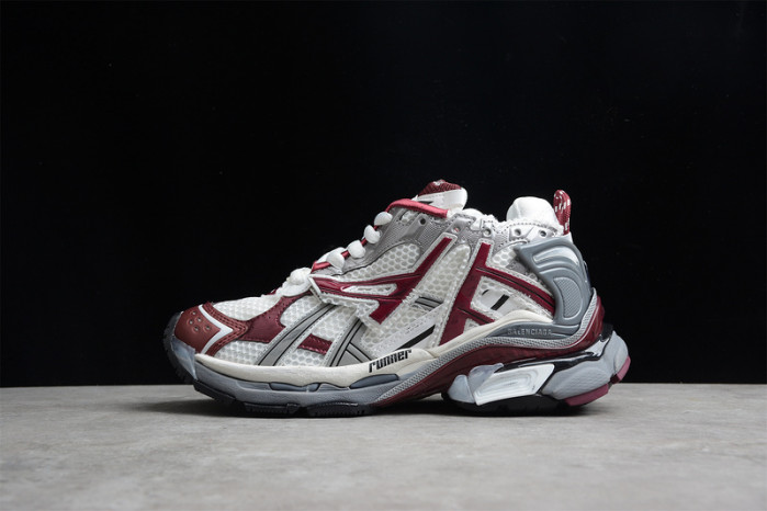 Balenciaga triple trainer BTT-151