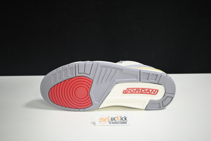 Air Jordan 3 - Image 4
