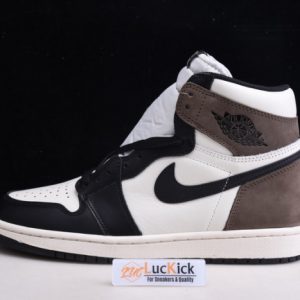 Air Jordan 1 retro high dark mocha 555088-105