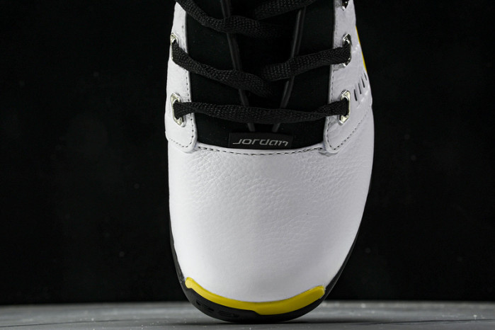 Air Jordan 17 Low "Lightning" FJ0395-100 - Image 5