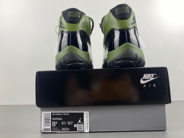 Air Jordan 11 CT8012-300 - Image 8
