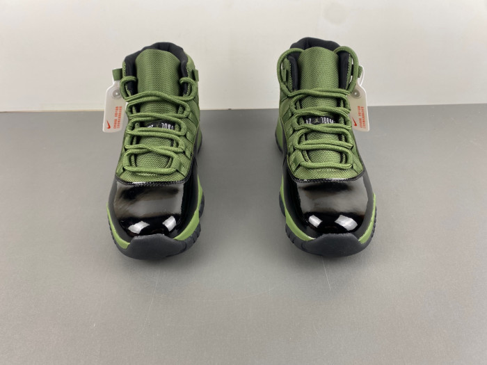 Air Jordan 11 CT8012-300 - Image 9