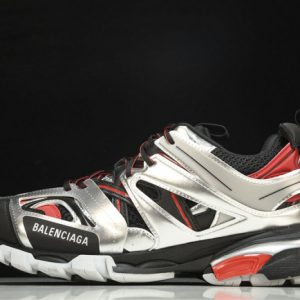 Balenciaga triple trainer BTT-101