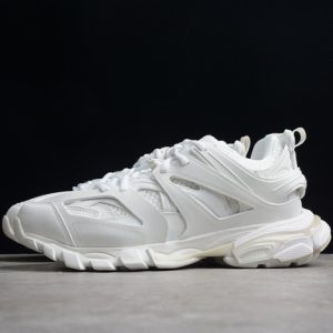 Balenciaga triple trainer BTT-129