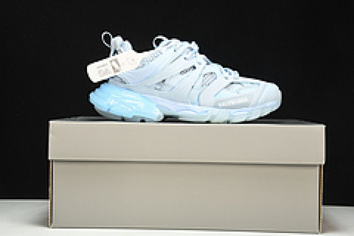 Balenciaga triple trainer BTT-083 - Image 3