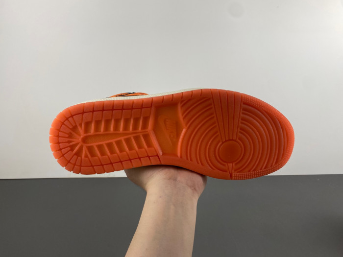 Air Jordan 1 AV3725-010 - Image 4