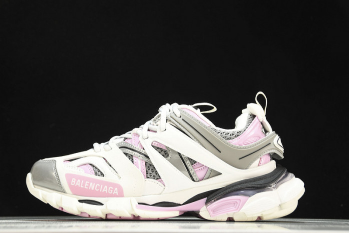 Balenciaga triple trainer BTT-086
