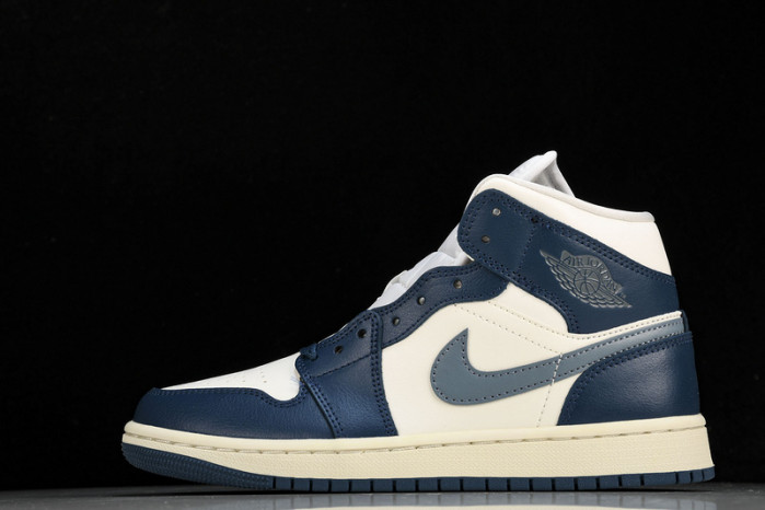 Air Jordan 1 mid"sky j french blue" bq6472-414